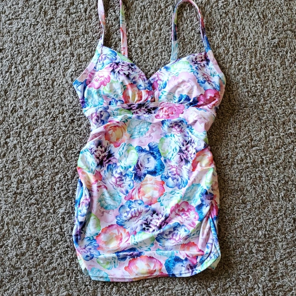 Pink blush maternity swim tank top small